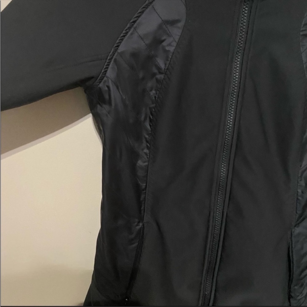 Lululemon jacket - Picture 6 of 7
